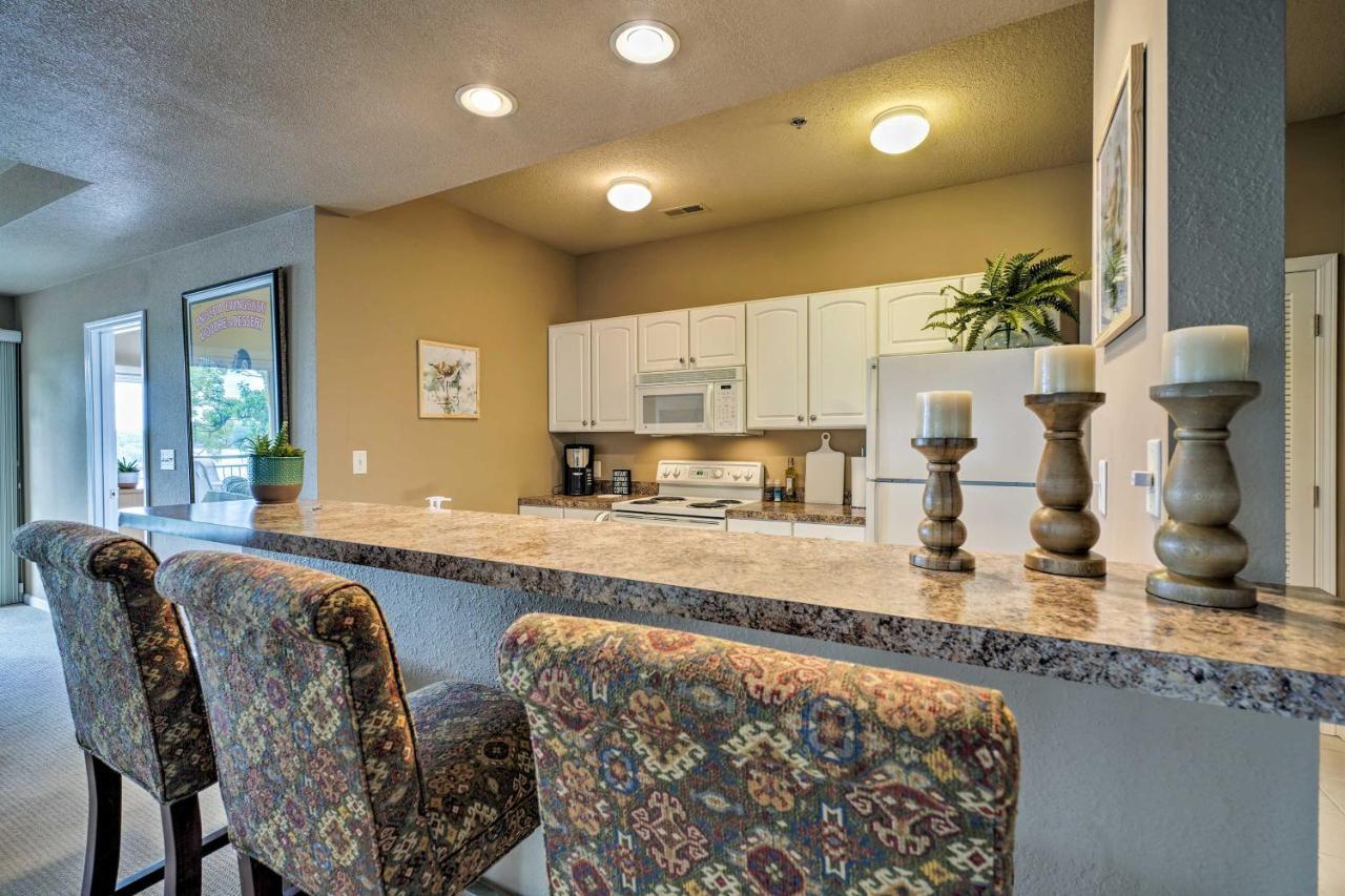 Waterfront Lake Ozark Condo With Deck And Pools Luaran gambar